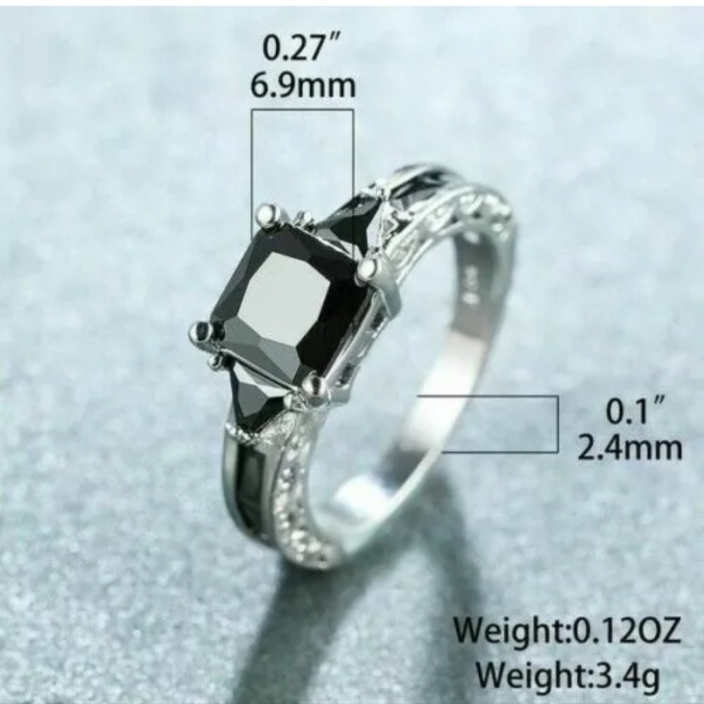 Gorgeous Ring #430 - Picture 3 of 3